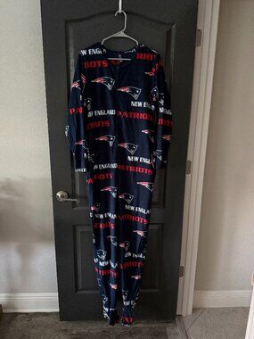 New England Patriots NFL Team Apparel Football Adult Onezie - Large